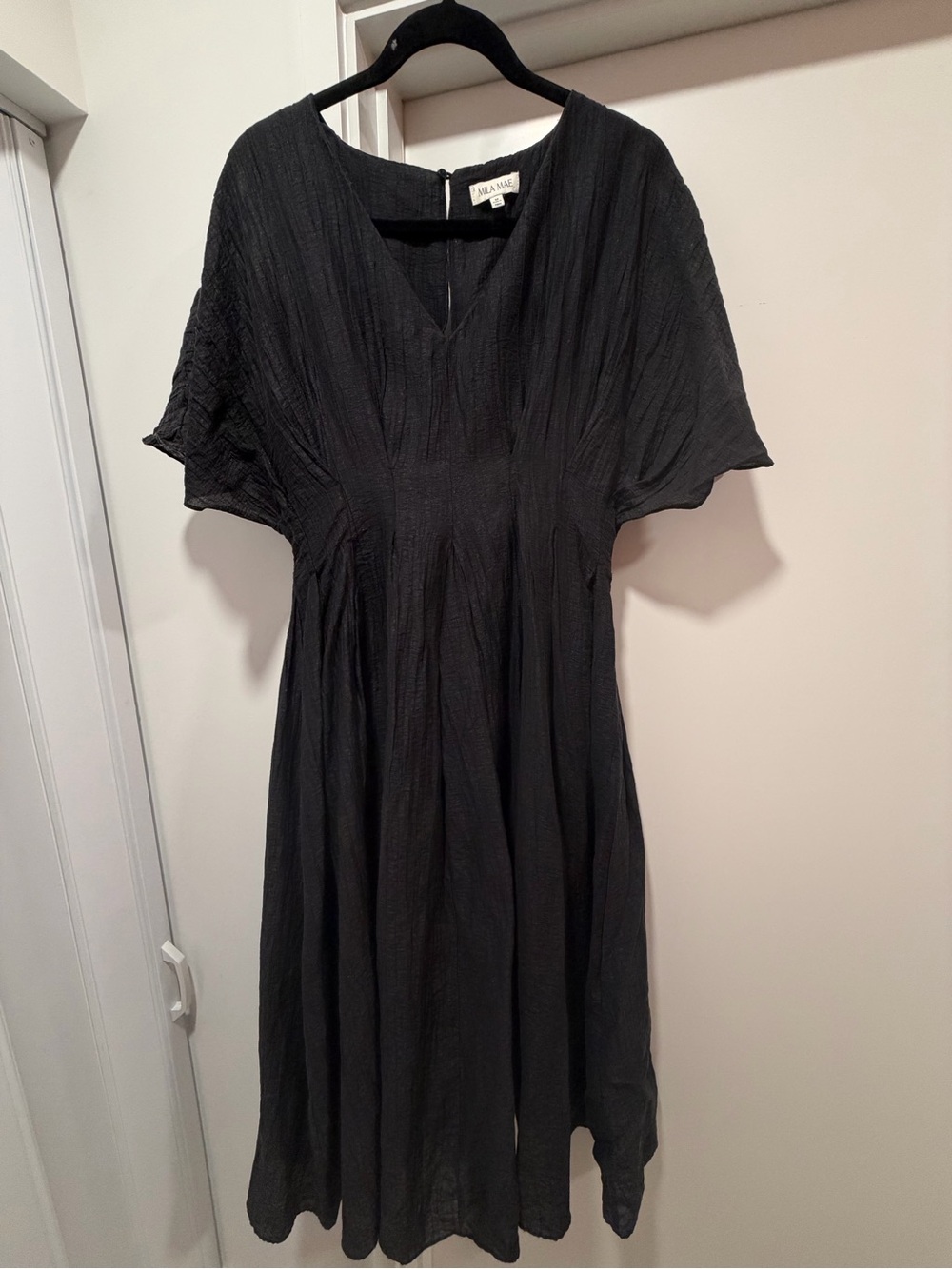 Mila Mae Dolman Sleeve A-
Line Dress (Black)